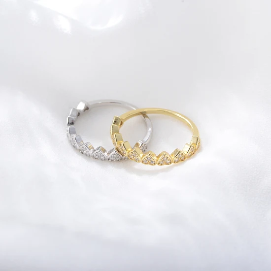 Nouvelle tendance bijoux de mode 14K Gold 925 Sterling Silver White Cubic Zircon Pave Bague de fiançailles minimaliste pour femmes